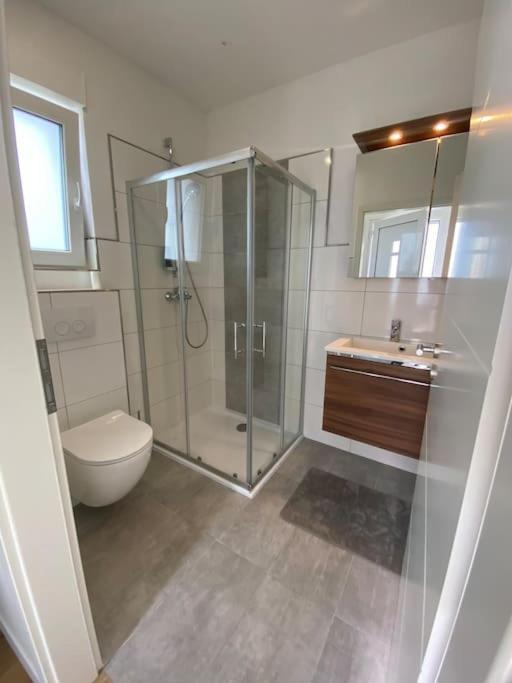 Neues Bungalow Fuer Bis Zu 4 Personen Oberhausen  Ngoại thất bức ảnh