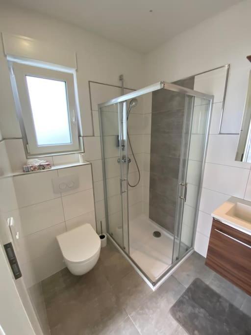Neues Bungalow Fuer Bis Zu 4 Personen Oberhausen  Ngoại thất bức ảnh